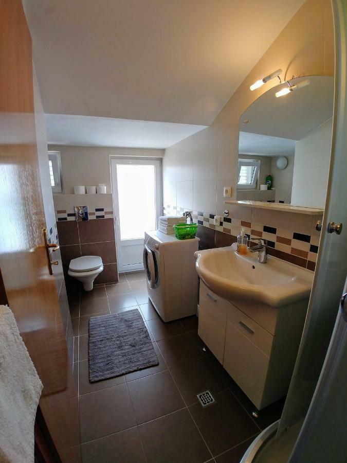 Penthouse Studio With Sea View Makarská Exteriér fotografie