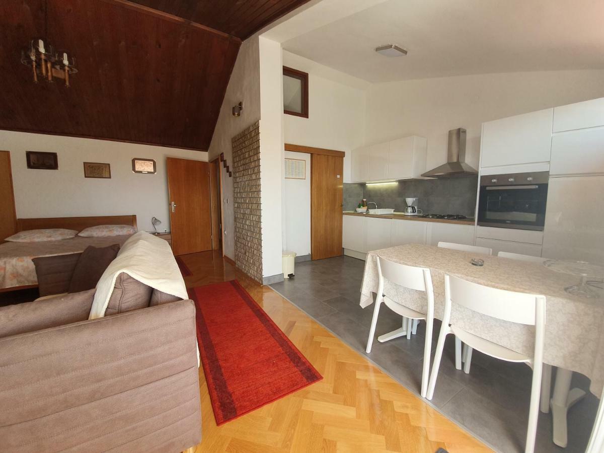Penthouse Studio With Sea View Makarská Exteriér fotografie